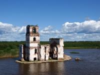 Ruine der Kirche der Geburt Christi im Fluß Scheksna